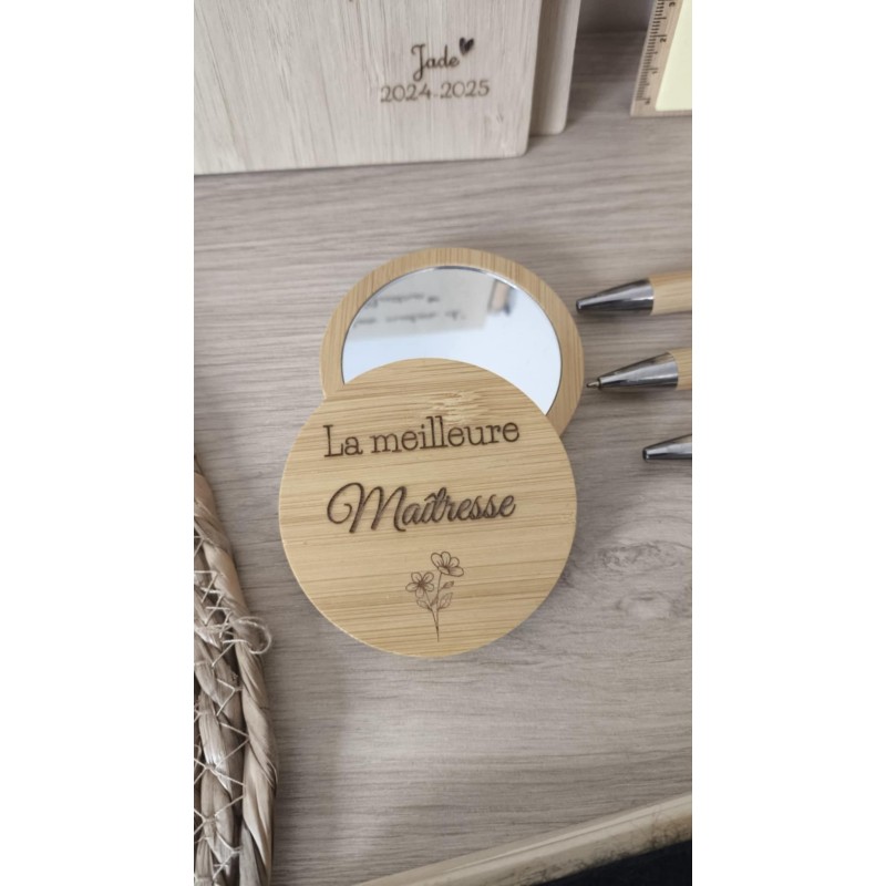 Miroir en bois